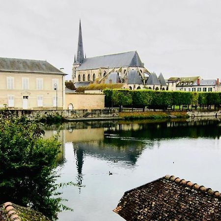 Appartement   cocooning   au bord du Loing Nemours Extérieur photo